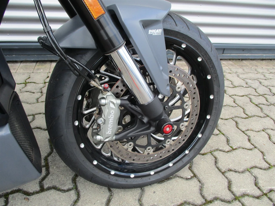 Umbgebautes Motorrad Ducati XDiavel Bild 8: Umbgebautes Motorrad Ducati XDiavel
