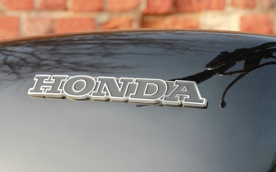 Umgebautes Motorrad Honda CB 750 F von Motorrad Naujocks - Bild 14 Umgebautes Motorrad Honda CB 750 F von Motorrad Naujocks - Bild 14