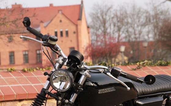 Umgebautes Motorrad Honda CB 750 F von Motorrad Naujocks - Bild 10 Umgebautes Motorrad Honda CB 750 F von Motorrad Naujocks - Bild 10