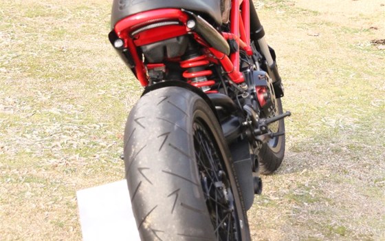 Umgebautes Motorrad Ducati Monster S2R 1000 von Motorrad Naujocks - Bild 6 Umgebautes Motorrad Ducati Monster S2R 1000 von Motorrad Naujocks - Bild 6