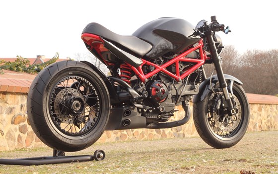 Umgebautes Motorrad Ducati Monster S2R 1000 von Motorrad Naujocks - Bild 1 Umgebautes Motorrad Ducati Monster S2R 1000 von Motorrad Naujocks - Bild 1