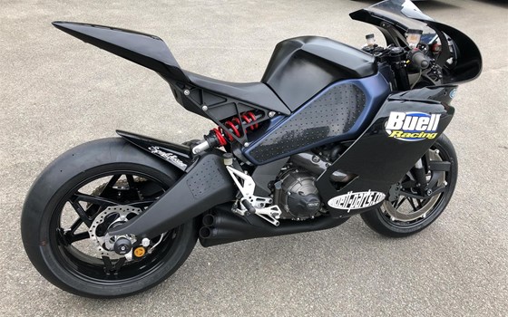 Umgebautes Motorrad Buell 1125 R von user1169940 - Bild 2 Umgebautes Motorrad Buell 1125 R von user1169940 - Bild 2