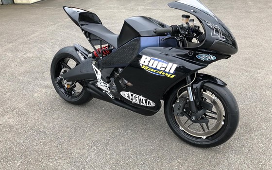Umgebautes Motorrad Buell 1125 R von user1169940 - Bild 3 Umgebautes Motorrad Buell 1125 R von user1169940 - Bild 3