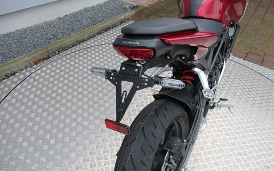 Umgebautes Motorrad Honda CB 125 von Zweiradtechnik Jörg Schlieter - Bild 2 Umgebautes Motorrad Honda CB 125 von Zweiradtechnik Jörg Schlieter - Bild 2