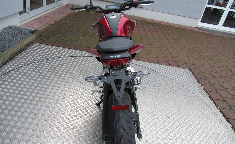 Umbgebautes Motorrad Honda CB 125 Bild 5: Umbgebautes Motorrad Honda CB 125