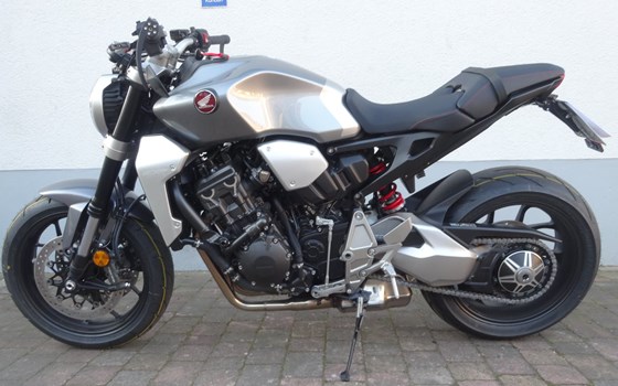 Umgebautes Motorrad Honda CB 1000 R von Motorradtechnik Lang GmbH - Bild 3 Umgebautes Motorrad Honda CB 1000 R von Motorradtechnik Lang GmbH - Bild 3