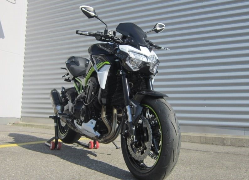 Details zum Custom-Bike Kawasaki Z900 des Händlers Motorradwelt Auer GmbH
