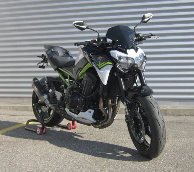 Umbgebautes Motorrad Kawasaki Z900 Bild 2: Umbgebautes Motorrad Kawasaki Z900