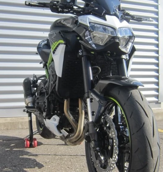 Umbgebautes Motorrad Kawasaki Z900 Bild 5: Umbgebautes Motorrad Kawasaki Z900