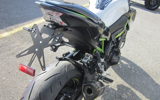 Umgebautes Motorrad Kawasaki Z900 von Motorradwelt Auer GmbH - Bild 7 Umgebautes Motorrad Kawasaki Z900 von Motorradwelt Auer GmbH - Bild 7