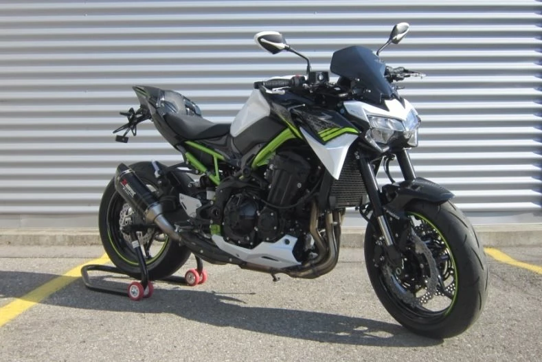 Umbgebautes Motorrad Kawasaki Z900 Bild 8: Umbgebautes Motorrad Kawasaki Z900