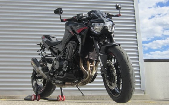 Umgebautes Motorrad Kawasaki Z900 von Motorradwelt Auer GmbH - Bild 2 Umgebautes Motorrad Kawasaki Z900 von Motorradwelt Auer GmbH - Bild 2