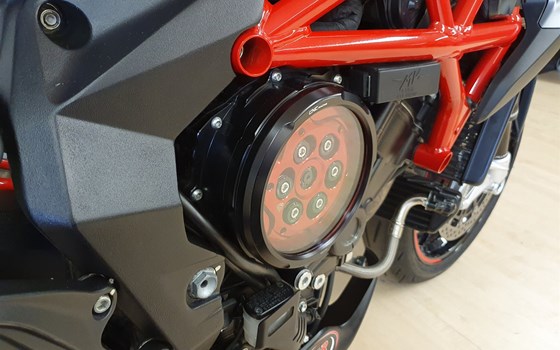 Umgebautes Motorrad MV Agusta Brutale 800 RR Pirelli von Motorrad Scheunpflug e.K. - Bild 6 Umgebautes Motorrad MV Agusta Brutale 800 RR Pirelli von Motorrad Scheunpflug e.K. - Bild 6