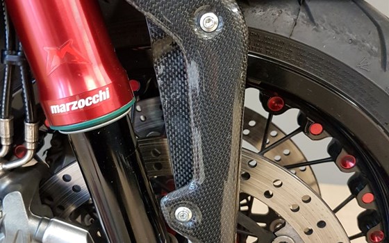 Umgebautes Motorrad MV Agusta Dragster 800 RR von Motorrad Scheunpflug e.K. - Bild 8 Umgebautes Motorrad MV Agusta Dragster 800 RR von Motorrad Scheunpflug e.K. - Bild 8