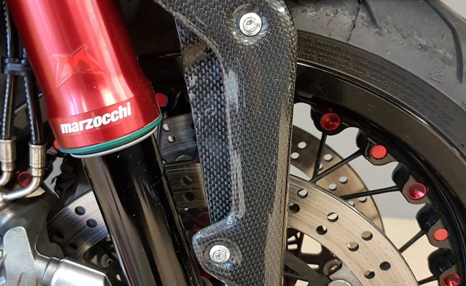 Umbgebautes Motorrad MV Agusta Dragster 800 RR Bild 8: Umbgebautes Motorrad MV Agusta Dragster 800 RR