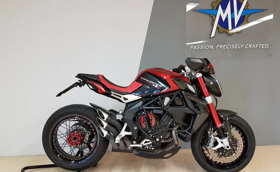 Umbgebautes Motorrad MV Agusta Dragster 800 RR Bild 1: Umbgebautes Motorrad MV Agusta Dragster 800 RR