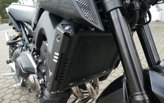 Umgebautes Motorrad Yamaha MT-09 von Zweirad-Center Zöller - Bild 10 Umgebautes Motorrad Yamaha MT-09 von Zweirad-Center Zöller - Bild 10
