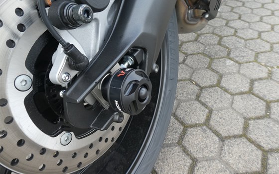 Umgebautes Motorrad Yamaha MT-09 von Zweirad-Center Zöller - Bild 17 Umgebautes Motorrad Yamaha MT-09 von Zweirad-Center Zöller - Bild 17