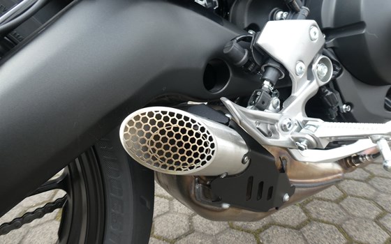Umgebautes Motorrad Yamaha MT-09 von Zweirad-Center Zöller - Bild 5 Umgebautes Motorrad Yamaha MT-09 von Zweirad-Center Zöller - Bild 5