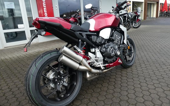 Umgebautes Motorrad Honda CB 1000 R von Zweirad-Center Zöller - Bild 8 Umgebautes Motorrad Honda CB 1000 R von Zweirad-Center Zöller - Bild 8