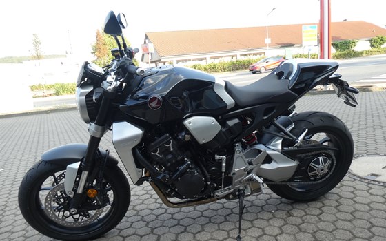 Umgebautes Motorrad Honda CB 1000 R von Zweirad-Center Zöller - Bild 2 Umgebautes Motorrad Honda CB 1000 R von Zweirad-Center Zöller - Bild 2