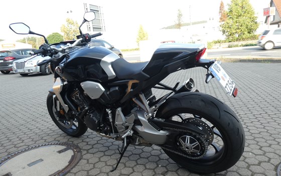 Umgebautes Motorrad Honda CB 1000 R von Zweirad-Center Zöller - Bild 5 Umgebautes Motorrad Honda CB 1000 R von Zweirad-Center Zöller - Bild 5