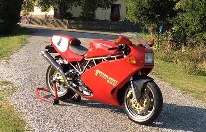 Ducati 900 SS Superlight Ltd. Custom Bike Ducati 900 SS Superlight Ltd. Custom Bike