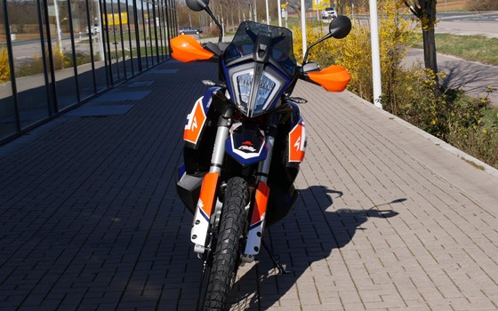 Umgebautes Motorrad KTM 790 Adventure R von motoroox GmbH - Bild 4 Umgebautes Motorrad KTM 790 Adventure R von motoroox GmbH - Bild 4