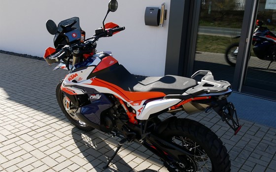 Umgebautes Motorrad KTM 790 Adventure R von motoroox GmbH - Bild 8 Umgebautes Motorrad KTM 790 Adventure R von motoroox GmbH - Bild 8