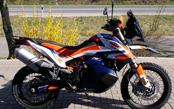 Umgebautes Motorrad KTM 790 Adventure R von motoroox GmbH - Bild 2 Umgebautes Motorrad KTM 790 Adventure R von motoroox GmbH - Bild 2