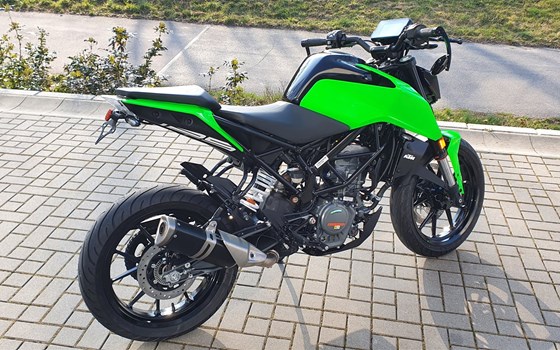 Umgebautes Motorrad KTM 125 Duke von motoroox GmbH - Bild 3 Umgebautes Motorrad KTM 125 Duke von motoroox GmbH - Bild 3