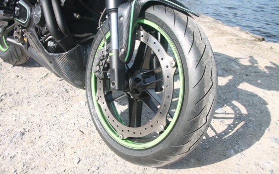 Umgebautes Motorrad Buell Firebolt XB 9R von X-Trem Custombikes - Bild 23 Umgebautes Motorrad Buell Firebolt XB 9R von X-Trem Custombikes - Bild 23