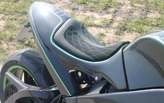 Umgebautes Motorrad Buell Firebolt XB 9R von X-Trem Custombikes - Bild 13 Umgebautes Motorrad Buell Firebolt XB 9R von X-Trem Custombikes - Bild 13