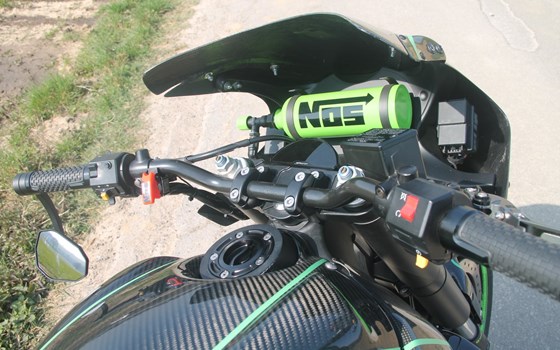 Umgebautes Motorrad Buell Firebolt XB 9R von X-Trem Custombikes - Bild 16 Umgebautes Motorrad Buell Firebolt XB 9R von X-Trem Custombikes - Bild 16