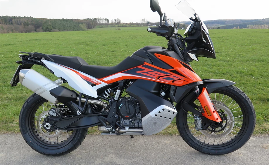Umbgebautes Motorrad KTM 790 Adventure Bild 1: Umbgebautes Motorrad KTM 790 Adventure