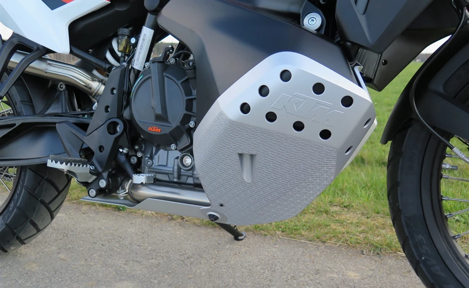 Umbgebautes Motorrad KTM 790 Adventure Bild 4: Umbgebautes Motorrad KTM 790 Adventure