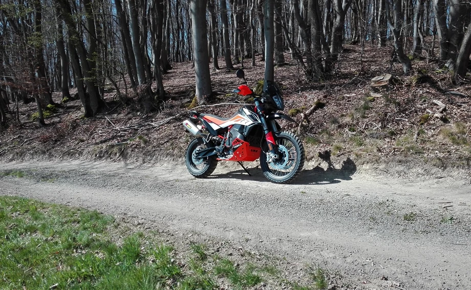 Umbgebautes Motorrad KTM 790 Adventure Bild 8: Umbgebautes Motorrad KTM 790 Adventure