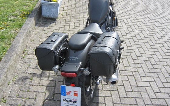Umgebautes Motorrad Honda CMX500 Rebel von Motorradcenter Keßler - Bild 11 Umgebautes Motorrad Honda CMX500 Rebel von Motorradcenter Keßler - Bild 11