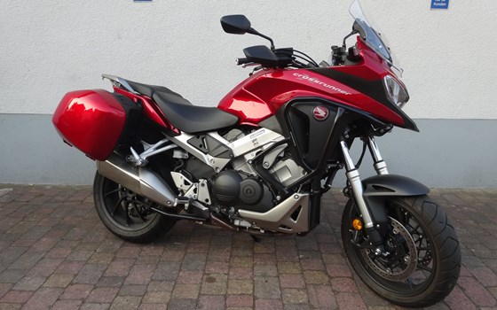 Umgebautes Motorrad Honda VFR800X Crossrunner von Motorradtechnik Lang GmbH - Bild 1 Umgebautes Motorrad Honda VFR800X Crossrunner von Motorradtechnik Lang GmbH - Bild 1