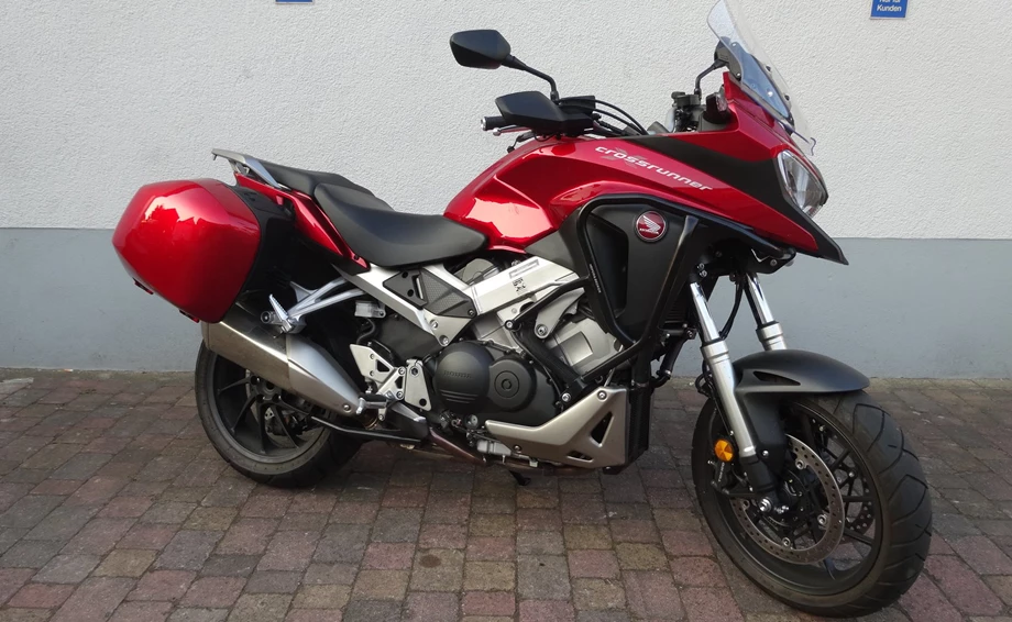 Rebuilt motorbike Honda VFR800X Crossrunner Bild 1: Rebuilt motorbike Honda VFR800X Crossrunner