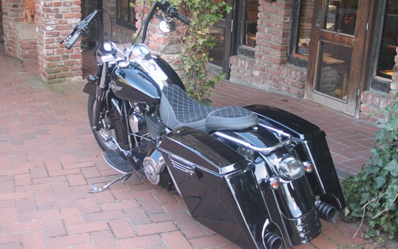 Umgebautes Motorrad Harley-Davidson Road King Custom FLHRS von X-Trem Custombikes - Bild 13 Umgebautes Motorrad Harley-Davidson Road King Custom FLHRS von X-Trem Custombikes - Bild 13