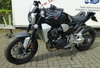 Honda CB1000R+