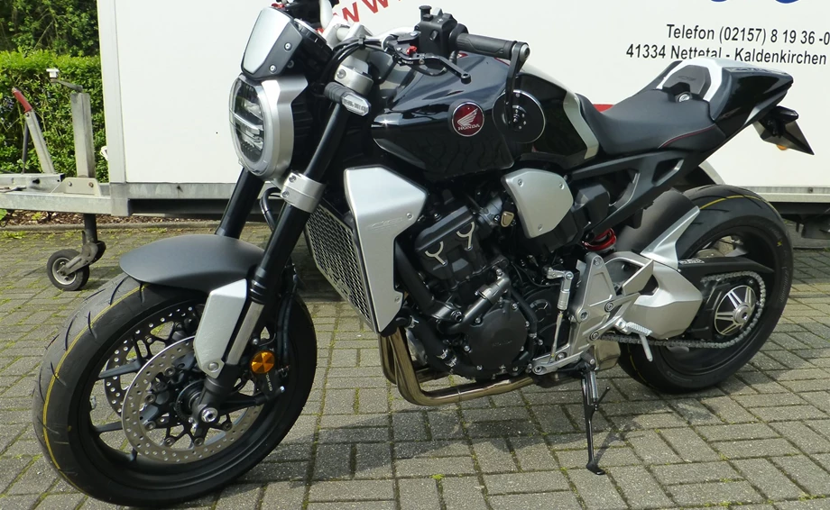 Umbgebautes Motorrad Honda CB1000R+ Bild 1: Umbgebautes Motorrad Honda CB1000R+