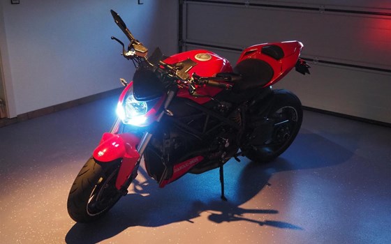 Umgebautes Motorrad Ducati Streetfighter von huti33 - Bild 2