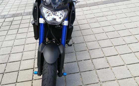 Umgebautes Motorrad Yamaha MT-09 von user1104846 - Bild 1 Umgebautes Motorrad Yamaha MT-09 von user1104846 - Bild 1