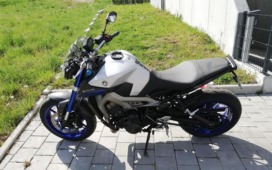 Umgebautes Motorrad Yamaha MT-09 von user1104846 - Bild 2 Umgebautes Motorrad Yamaha MT-09 von user1104846 - Bild 2