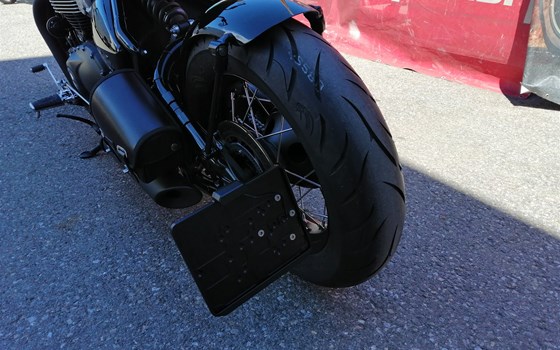 Umgebautes Motorrad Triumph Bonneville Bobber Black von Motorradklinik GmbH - Bild 6 Umgebautes Motorrad Triumph Bonneville Bobber Black von Motorradklinik GmbH - Bild 6