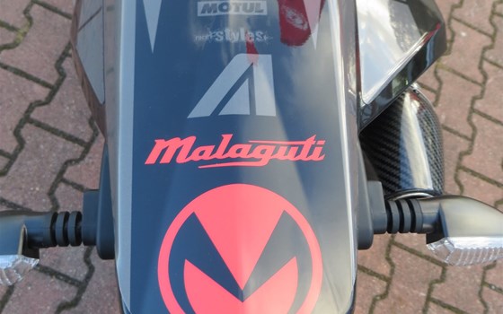 Umgebautes Motorrad Malaguti XSM 125 Supermoto von RB-Motorsports Bike & Car Service Ronny Bloch - Bild 10 Umgebautes Motorrad Malaguti XSM 125 Supermoto von RB-Motorsports Bike & Car Service Ronny Bloch - Bild 10