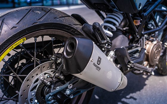 Umgebautes Motorrad Husqvarna Vitpilen 401 von KINI Bike World - Bild 7 Umgebautes Motorrad Husqvarna Vitpilen 401 von KINI Bike World - Bild 7