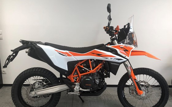 Umgebautes Motorrad KTM 690 Enduro R von KINI Bike World - Bild 2 Umgebautes Motorrad KTM 690 Enduro R von KINI Bike World - Bild 2